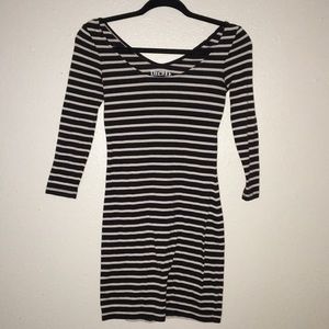 2 for $10 Decree striped dress🖤
